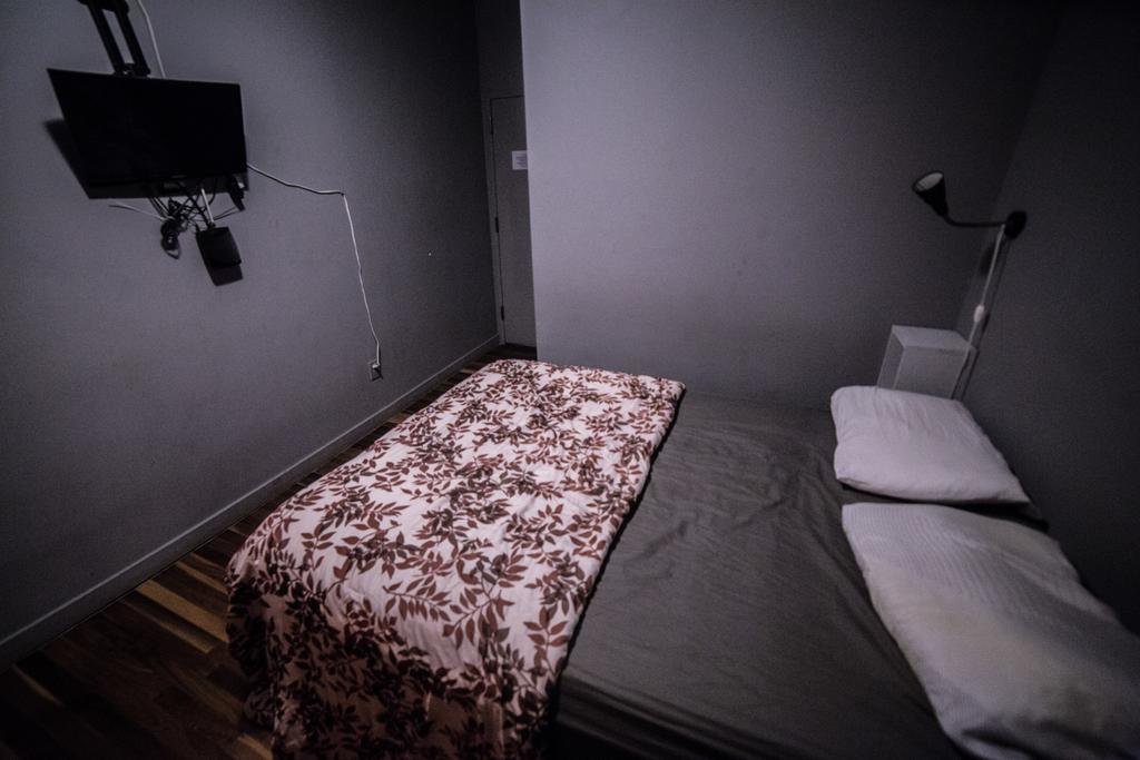 Explore Hotel And Hostel Union City Esterno foto