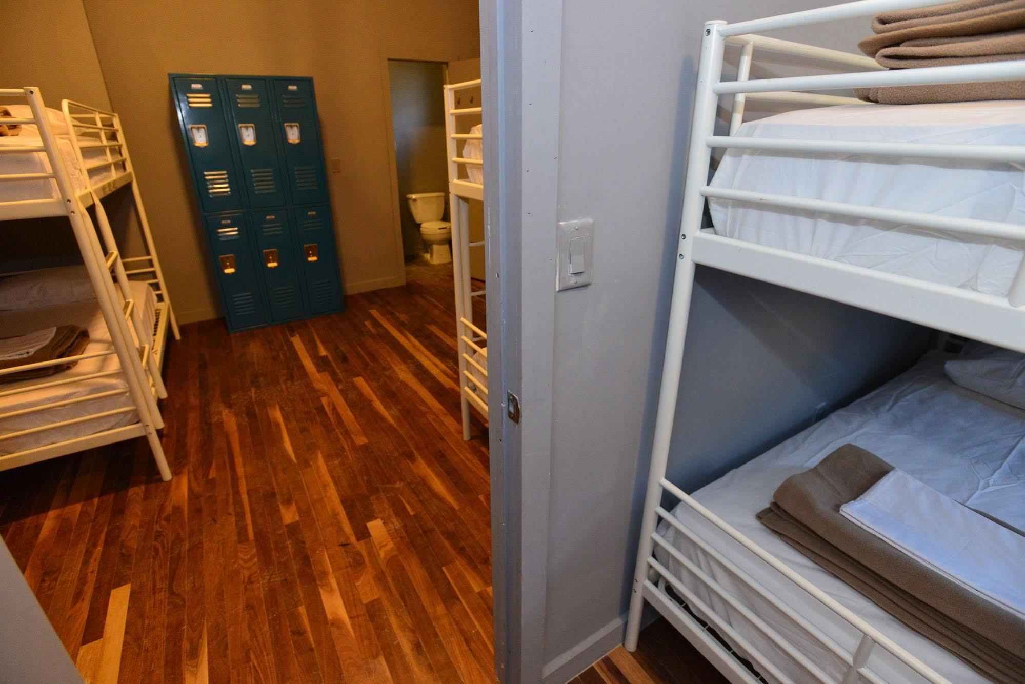 Explore Hotel And Hostel Union City Esterno foto